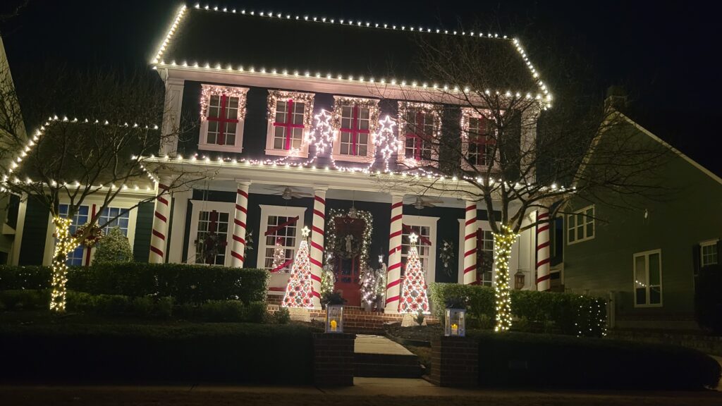 Best Christmas lights to see in McKinney near Celina, Texas.