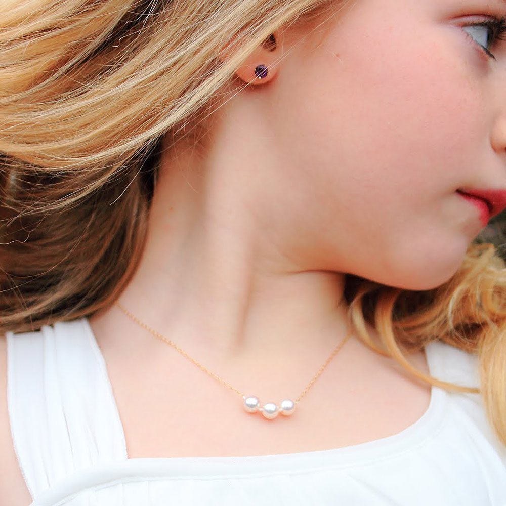 Create-A-Pearl® necklace. Add a pearl for every holiday.